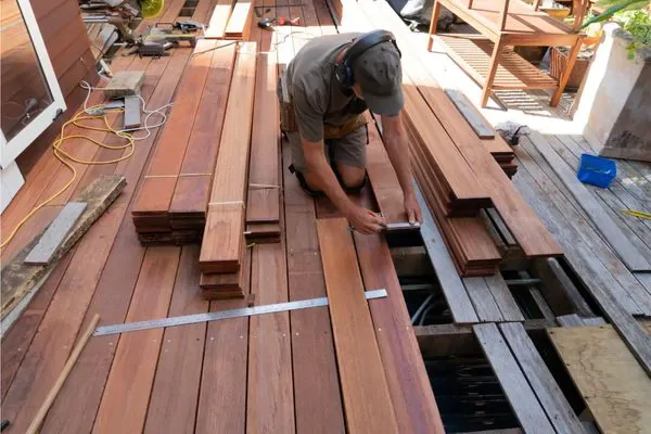 Repairing-vs-Replacing-Your-Deck-All-Pro-Thornton-Deck-Builders.jpg