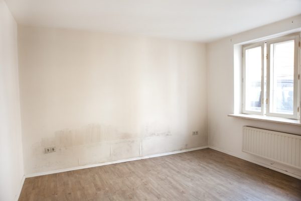 removing-interior-wall-stains